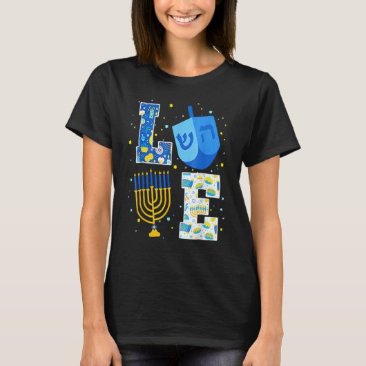 LOVE Cute Hanukkah 2022 Decorations Dreidel Menora Tシャツ (正面)