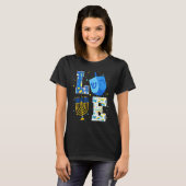 LOVE Cute Hanukkah 2022 Decorations Dreidel Menora Tシャツ (正面フル)