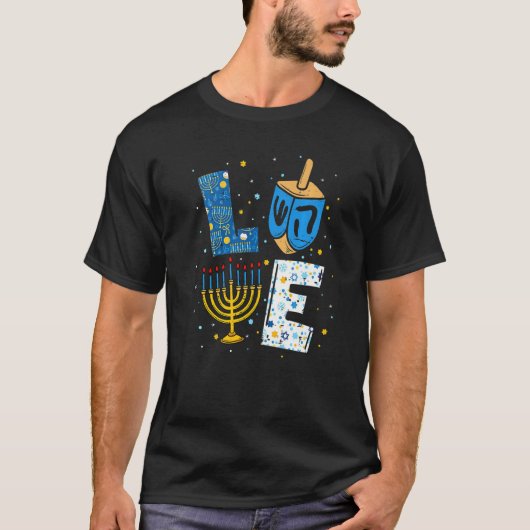 LOVE Cute Hanukkah Decorations Dreidel Menorah Cha Tシャツ (正面)