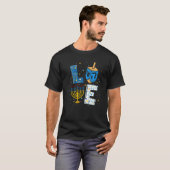 LOVE Cute Hanukkah Decorations Dreidel Menorah Cha Tシャツ (正面フル)