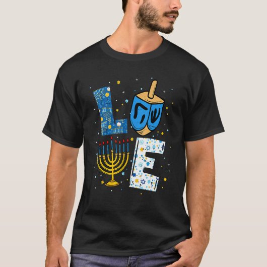 LOVE Cute Hanukkah Decorations Dreidel Menorah Cha Tシャツ (正面)