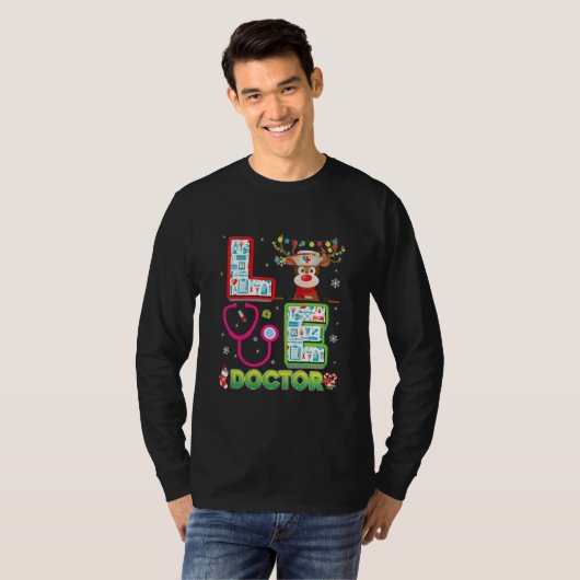Love Doctor Reindeer Stethoscope Sweater Ugly Tシャツ (正面フル)