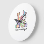 Love Easter Teacher's Aide Gnomes Teacher Easter 2 ラージ壁時計 (傾斜)