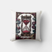 Love Expires (Mine Did First) T-Shirt | Crimson Ho クッション (正面)