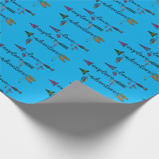 Love Explore Adventure Arrow Tribal Boho Design ラッピングペーパー (角)