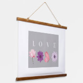 LOVE Floral Butterfly Wall Art – Romantic Nature 吊り下げ型タペストリー (傾斜あり)