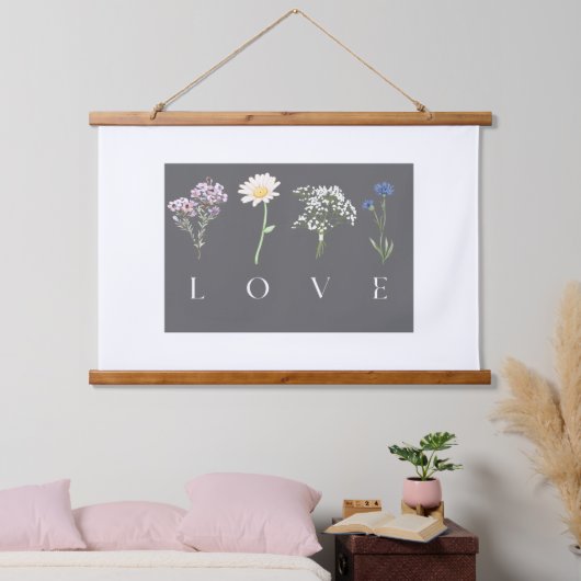 LOVE Floral Wall Art – Moody Botanical Print 吊り下げ型タペストリー (寝室)