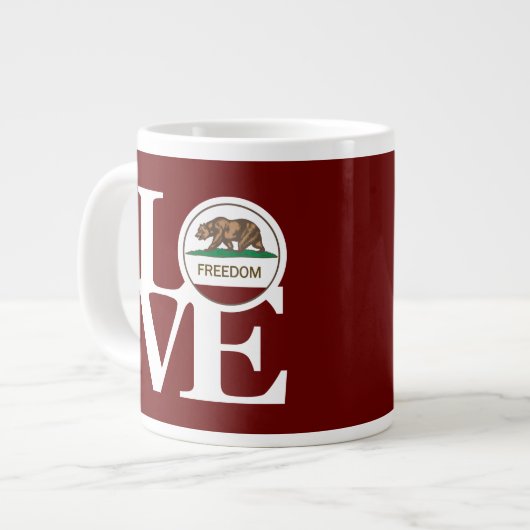 LOVE Freedom 20oz Mug Red ジャンボコーヒーマグカップ (正面左)