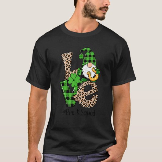 Love Gnome Teacher Squad St Patrick's Day Pre K Gr Tシャツ (正面)