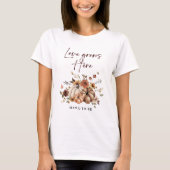 Love Grows Here パンプキン・オータムベイビーシャワー Tシャツ (正面)