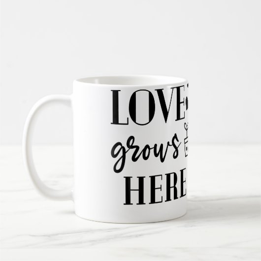 Love Grows Here Plants Flower Lover Gardening Gard コーヒーマグカップ (左)