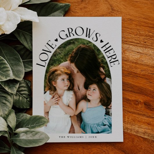 Love Grows Here White Arch Valentines Day シーズンカード