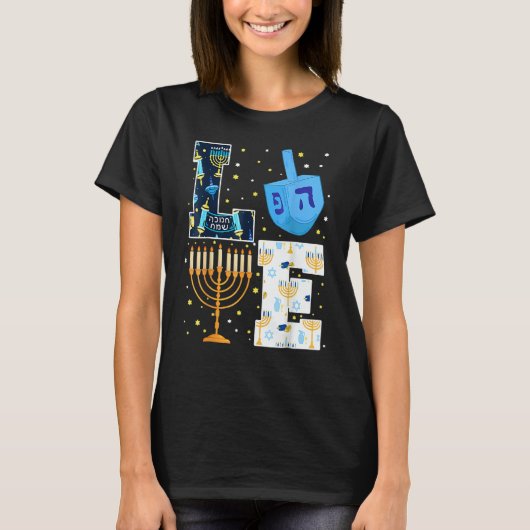 LOVE Hanukkah Decorations Dreidel Menorah 2022 Cha Tシャツ (正面)