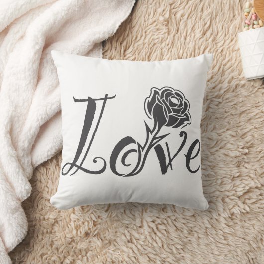 Love in Bloom: Elegant Typography with a Rose クッション (ブランケット)
