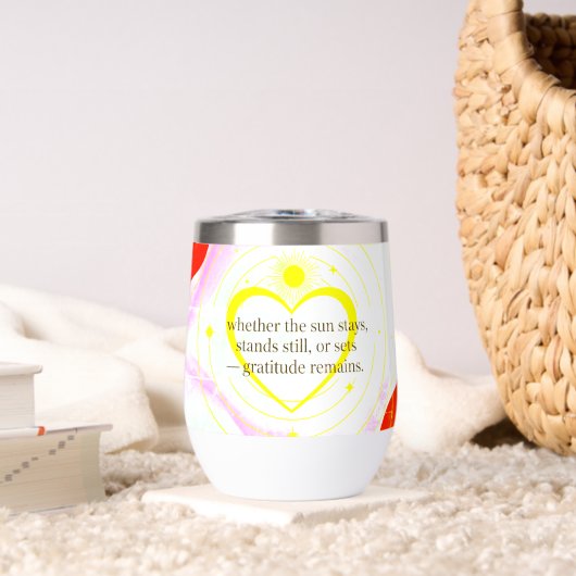 Love & Intention Collection | Gratitude Remains™ T (リビング (回転後))