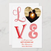 Love is all you needハートレッドモダンフォトカード シーズンカード (正面/裏面)