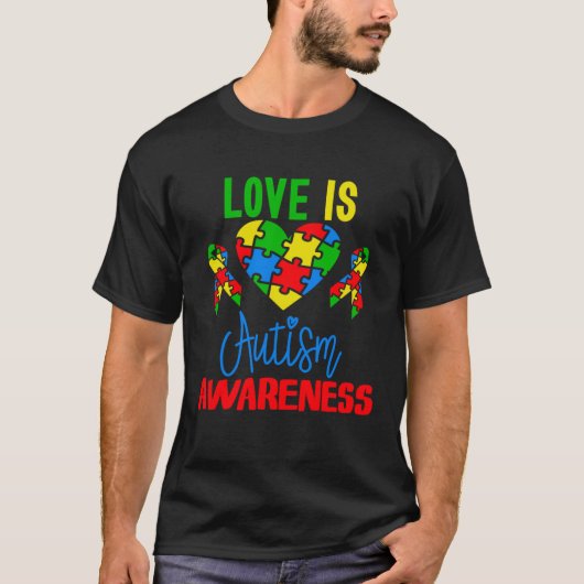 Love is Autism Awareness Puzzle Pieces Heart and R Tシャツ (正面)