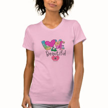 "Love Is Beautiful レディースTシャツ - ロマンチックで