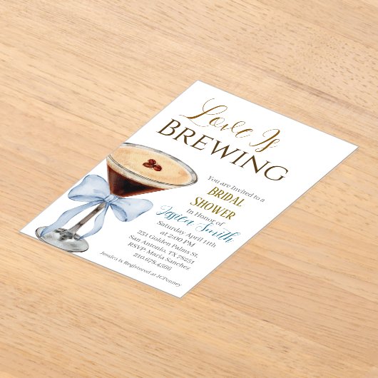 Love is Brewing Blue Bridal Shower Invitation アクリル招待状 (レイダウン)