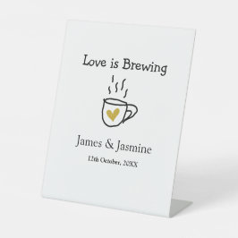 Love is Brewing coffee mug金ゴールドハートカップル名 台座サイン