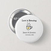 Love is Brewing coffee mug金ゴールドハートカップル名 缶バッジ (正面&裏面)