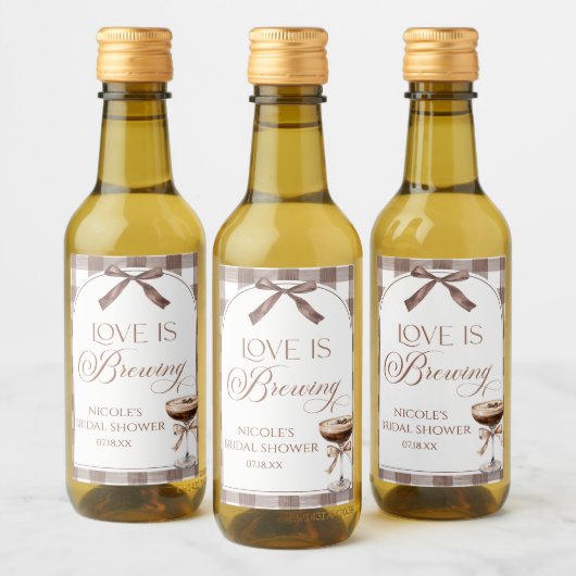 Love Is Brewing Expresso Martini Bow Bridal Shower ワインラベル (ボトル)