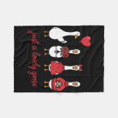 Love Is Honk-derful – Valentine Geese Squad Appare フリースブランケット (正面(横))