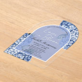 Love Is in Bloom Modern Blue Hydrangea アクリル招待状 (レイダウン)