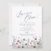Love is in Bloom Navy Wildflower Bridal Shower 招待状 (正面)
