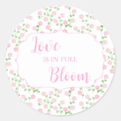 Love Is In Bloom Pink Floral Bridal Shower ラウンドシール (正面)