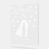 Love is in the Air Personalized Wedding アクリルサイン (傾斜)
