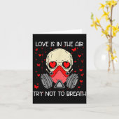 Love Is In The Air Try Not To Breath Anti Valentin カード (黄色い花)