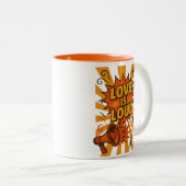 Love Is Loud Bold Comic-Style Statement ツートーンマグカップ (正面右)