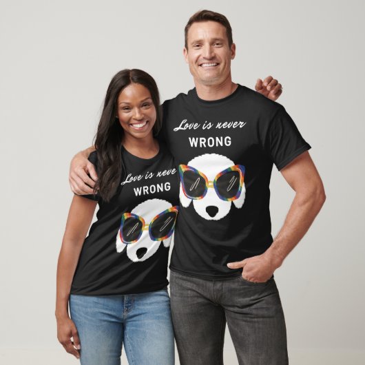Love Is Never Wrong Poodle Dog With Rainbow Sungla Tシャツ (ユニセックス)