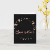 Love Is Patient Love Is Kind But Y'all Gonna Make  カード (黄色い花)
