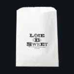 Love is Sweet Vintage Wedding Black & White Favori フェイバーバッグ<br><div class="desc">愛は甘いヴィンテージウェディングブラック&ホワイトのお気に入りバッグ。カスタマイズ文字一致する項目が使用可能。</div>