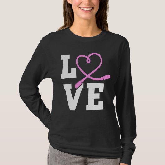LOVE Jump Rope Skipping Jumping Sports Tシャツ (正面)