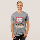 Love, Lies, and a Lethal Schnoz | 馬鹿馬鹿しい トライブレンドTシャツ (正面全面)