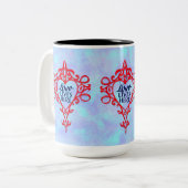 Love Lives Here，手書きの肯定 ツートーンマグカップ (正面左)