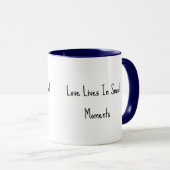 Love Lives In Small Moments Mug - Valentine's Day  マグカップ (正面右)