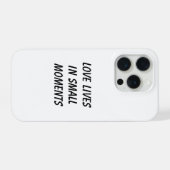 Love Lives in Small Moments Phone Case iPhoneケース (裏面横)