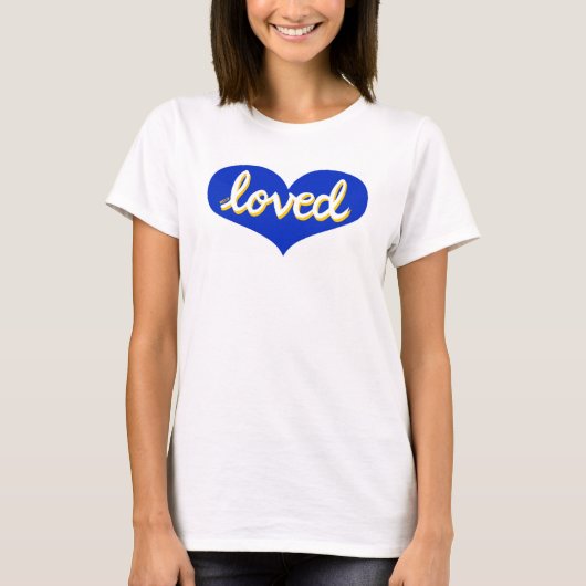 LOVE LOVED – ブルーラブハート- Tシャツ (正面)