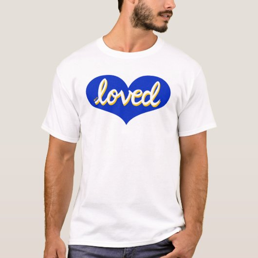 LOVE LOVED – ブルーラブハート- Tシャツ (正面)