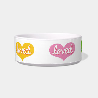 LOVE LOVED – 愛 – 色の愛のハート ボウル