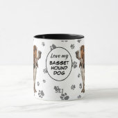 Love My Basset Hound Dog Pawprint Pattern マグカップ (中央)