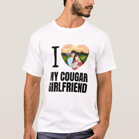 Love My Cougar Funny Older Girlfriend Dating Quote Tシャツ (正面)
