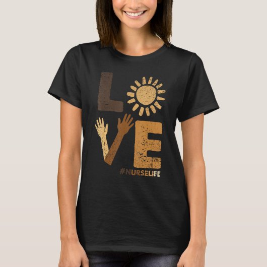 Love Nurse Life Black History Month BLM Melanin Nu Tシャツ (正面)