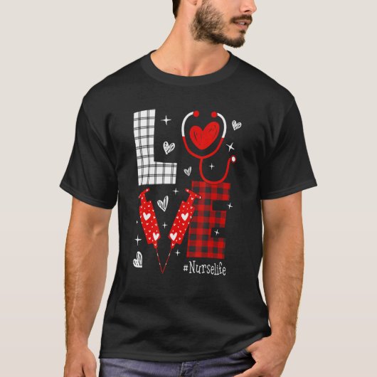 LOVE Nurse Life Buffalo Plaid Valentine Day Nursin Tシャツ (正面)