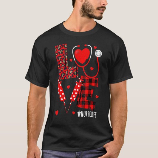 LOVE Nurse Life Valentine Day Leopard Plaid Red He Tシャツ (正面)