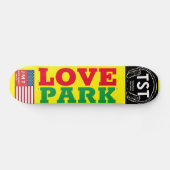 LOVE PARK 公式 スケートボード (横)